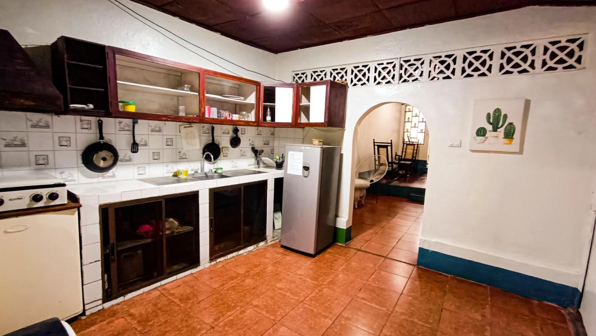 Hostal El Rio Leon Exterior photo